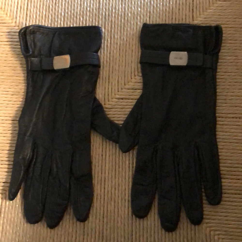 PRADA lambskin gloves w/ adjustable Prada clasp